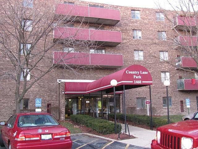 1st image of 1460 Fairlane Dr APT 402