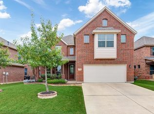 8712 Running River Ln, Fort Worth, TX 76131