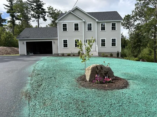 140 Willard Rd, Ashburnham, MA 01430