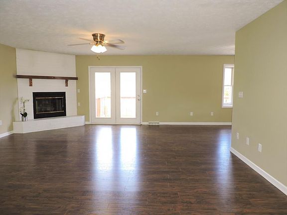 2nd image of 209 Chaney Dr