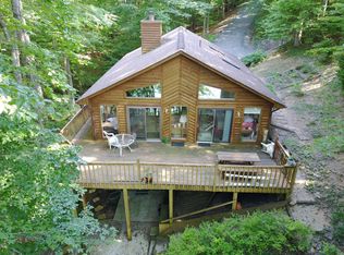 112 Waterwood Dr, Moneta, VA 24121