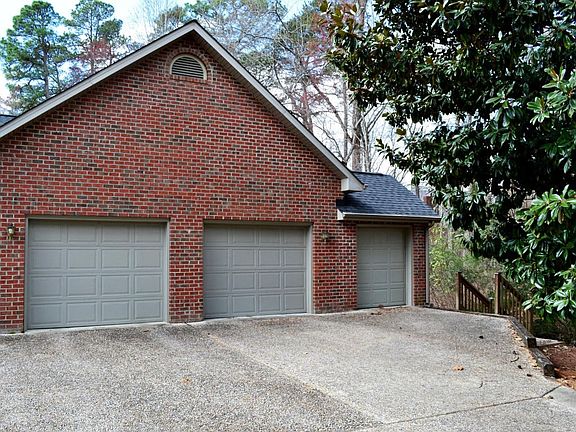 Garage 2