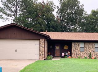 15 S 39th St, Van Buren, AR 72956