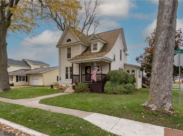 131 Cedar St, Watertown, NY 13601