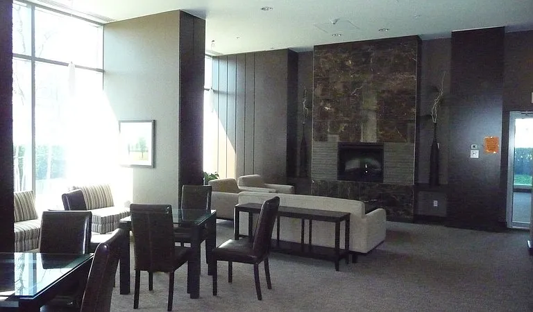5028 Kwantlen St #1703 — Photo 16