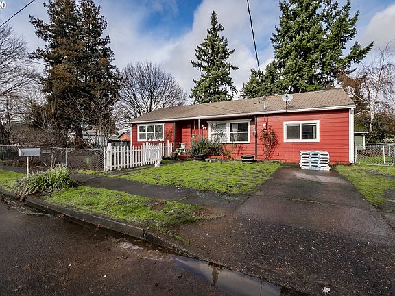 2nd image of 3204 E 26th St