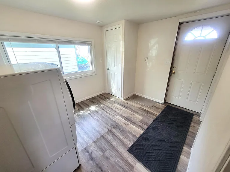 12264 Roosevelt Blvd — Photo 27