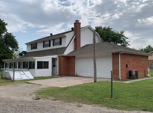 230 Oakdale Rd, Ponca City, OK 74604