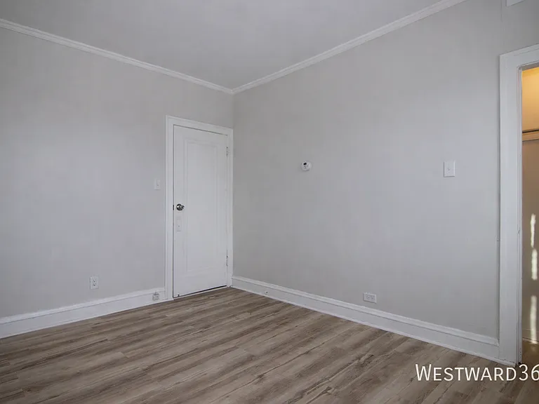 6702 S Wood St #2B — Photo 10