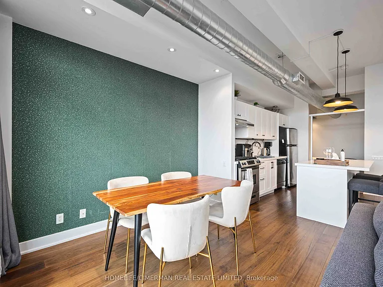 233 Carlaw Ave #814 — Photo 9