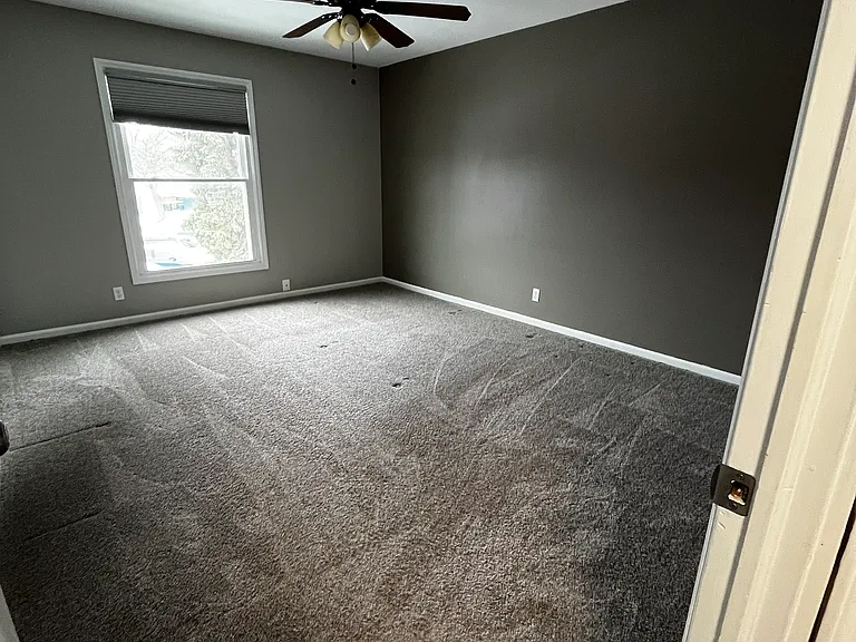 2100 Cottingham Dr — Photo 6