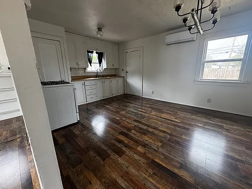 3609 S Polk St Photo 1