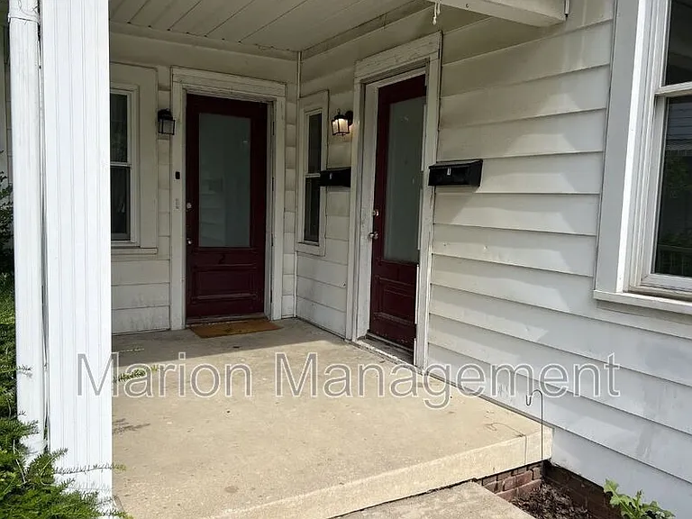 716 N Meridian St — Photo 2