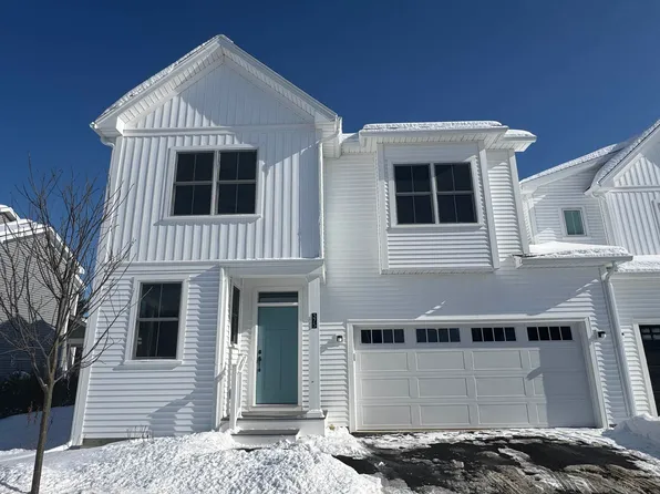 375 Old Farm Road, South Burlington, VT 05403