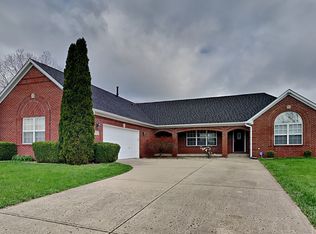 1374 N Salem Ct, Greenfield, IN 46140