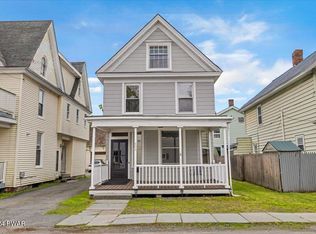 406 River St, Hawley, PA 18428