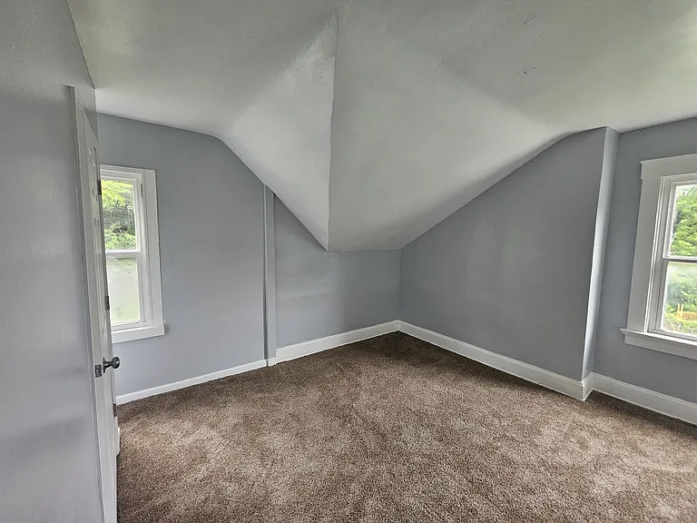 3154 River Rd — Photo 8
