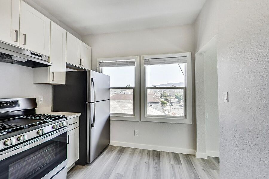 1st image of 1707 36th Ave APT 107