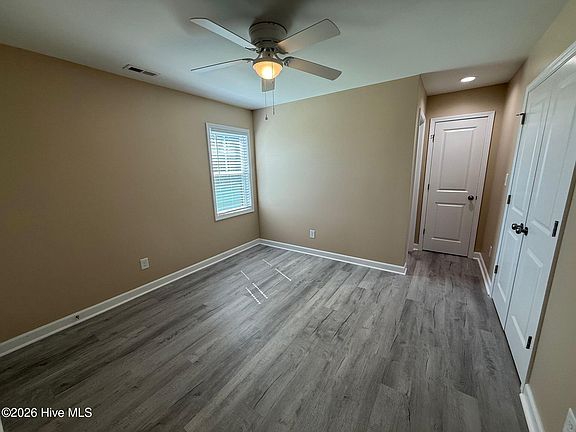 4th image of 210 Walter Morgan Ln #2