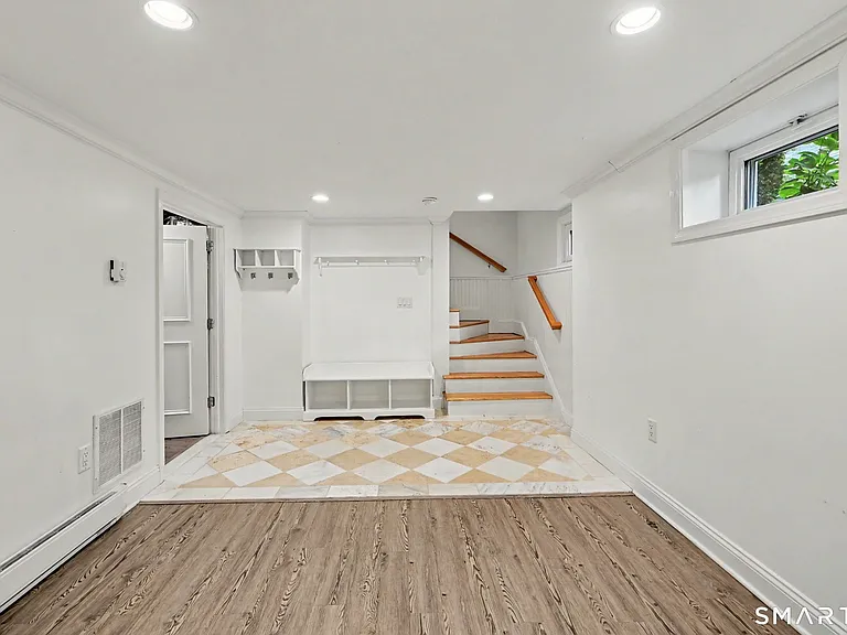 5 Oakland Ter — Photo 20
