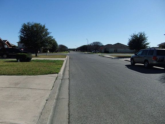 5th image of 102 Kerley Dr