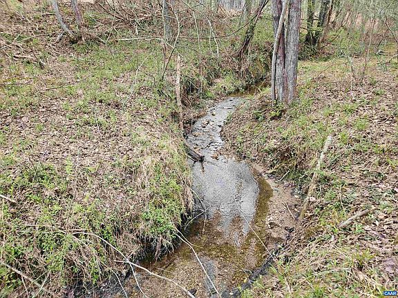 2nd image of James River Rd S
