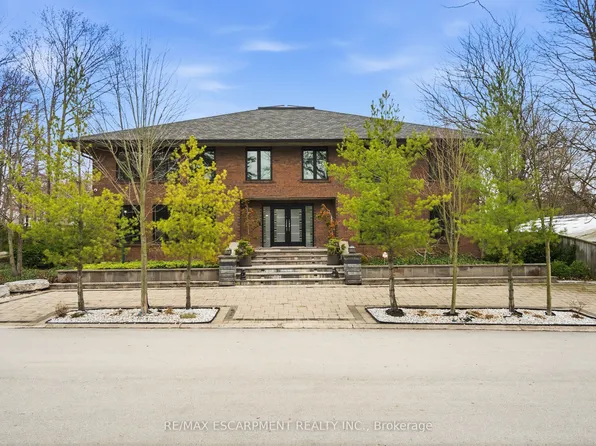78 Terrace Dr, Hamilton, ON L9H 3X2