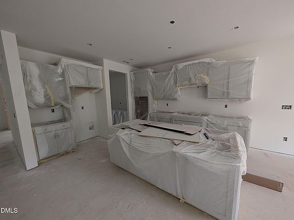 5th image of 216 Cedar Ridge Trl