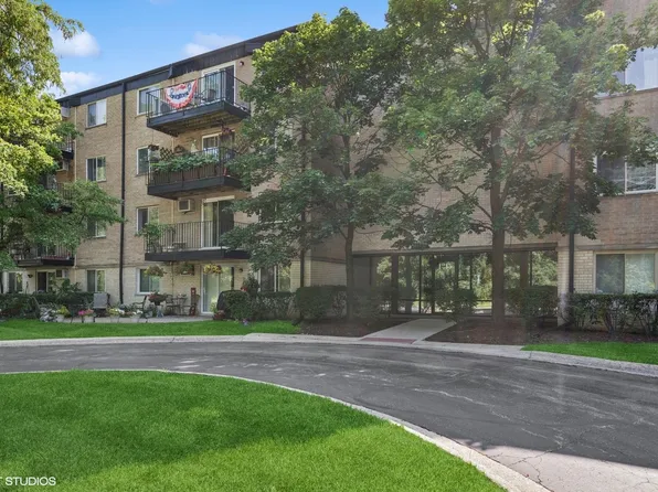 1215 N Waterman Ave APT 3L, Arlington Heights, IL 60004