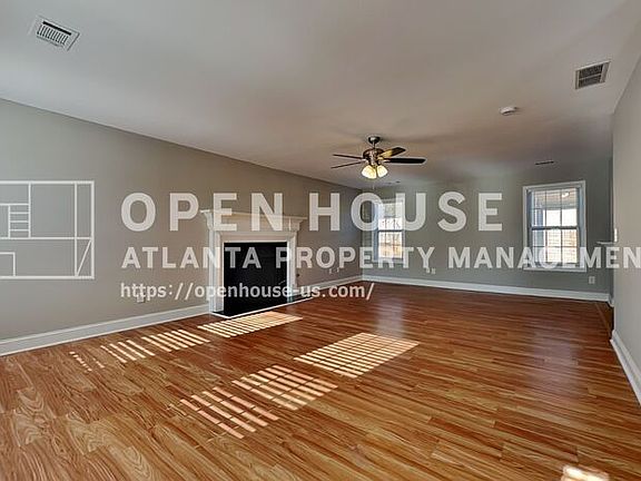 3rd image of 3205 Wellbrook Dr