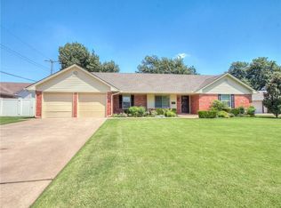 8016 Rossmore Ct, Oklahoma City, OK 73120