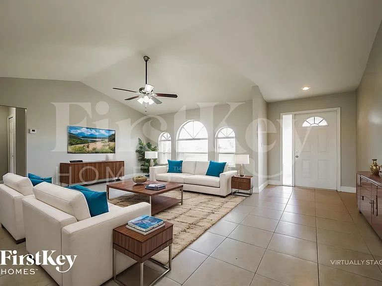 2225 Tropicana Pkwy W — Photo 4