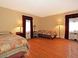 117 3rd St, Garden City, NY 11530