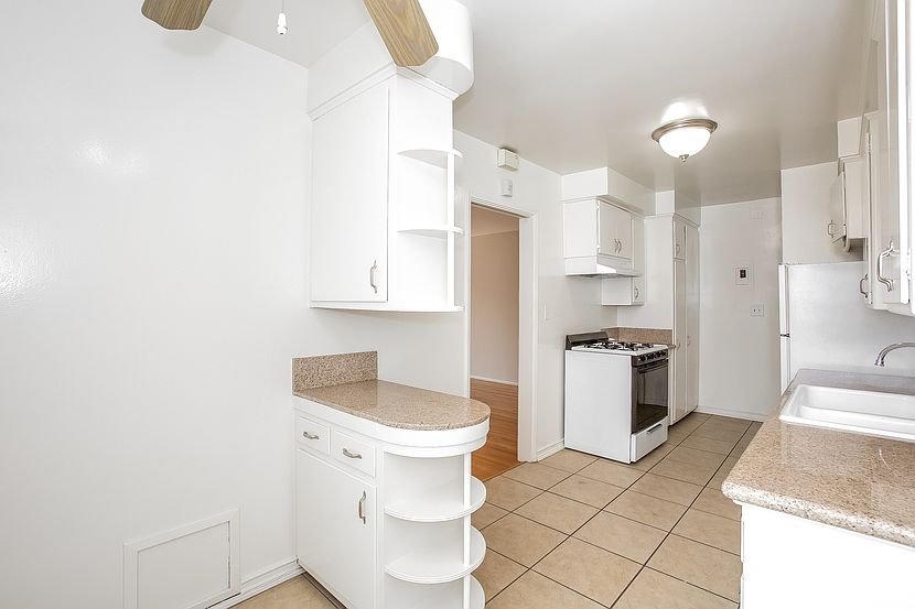 1st image of 5 W Pine St APT 5
