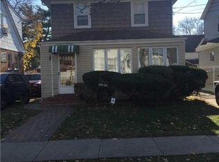 19506 111th Ave, Saint Albans, NY 11412