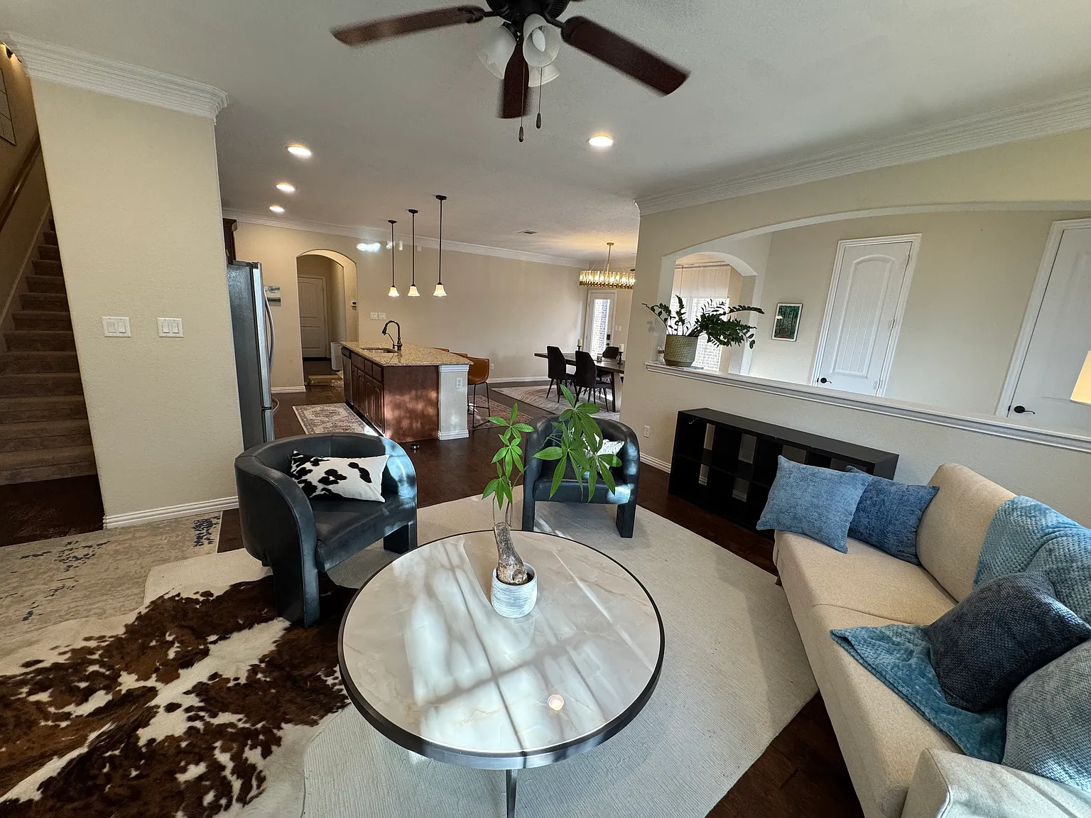 216 Post View Dr — Photo 3
