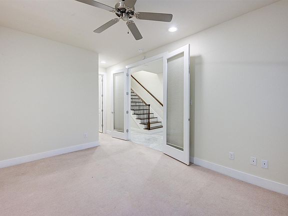 4th image of 1222 W Dallas St