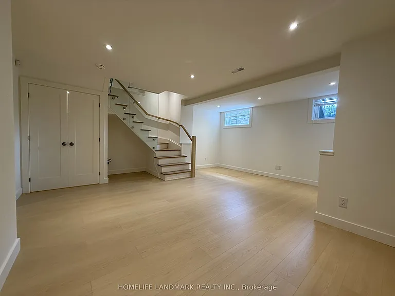80 Rockwell Ave #1 — Photo 17