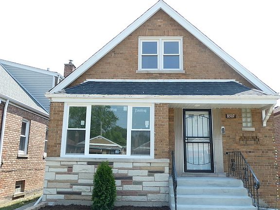 2nd image of 8507 S Damen Ave