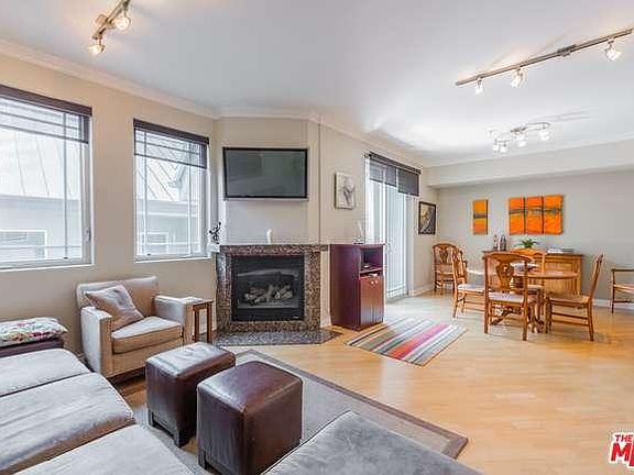 3rd image of 1426 N Laurel Ave APT 403