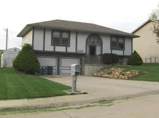 2425 Rock Island St, Saint Joseph, MO 64504