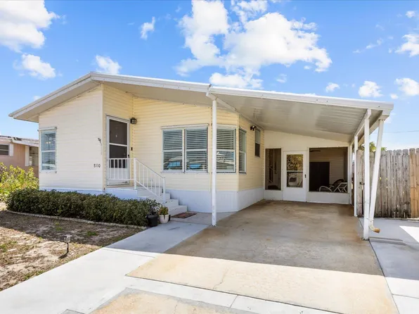 8110 SE Eagle Avenue, Hobe Sound, FL 33455