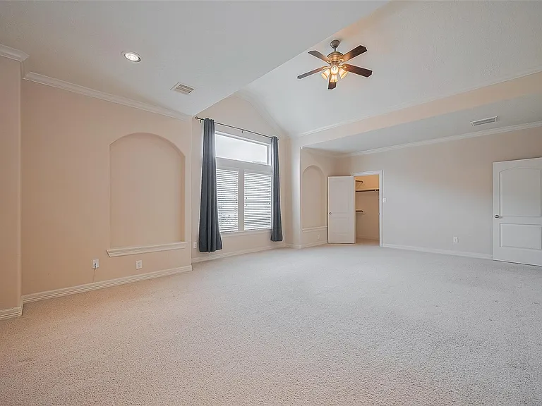 1419 Thompson St — Photo 35