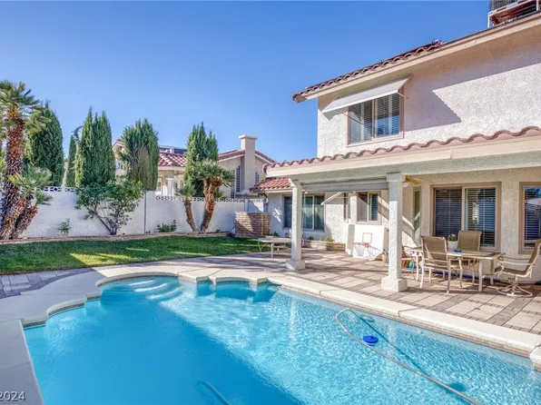 8921 Dio Guardi Dr, Las Vegas, NV 89117