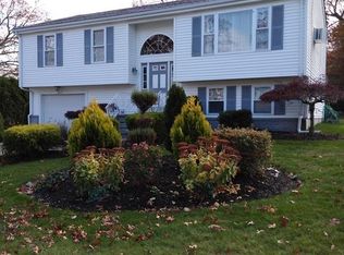 1011 Wood St, Fall River, MA 02721