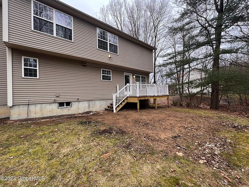 2nd image of 24 Glenburnie Drive
