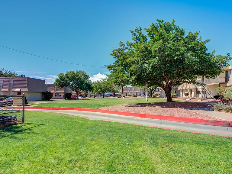 Paso Norte Apartments — Photo 4
