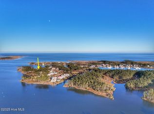 177 Oyster Point Rd, Oriental, NC 28571