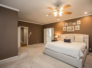 8711 S College Pl, Tulsa, OK 74137