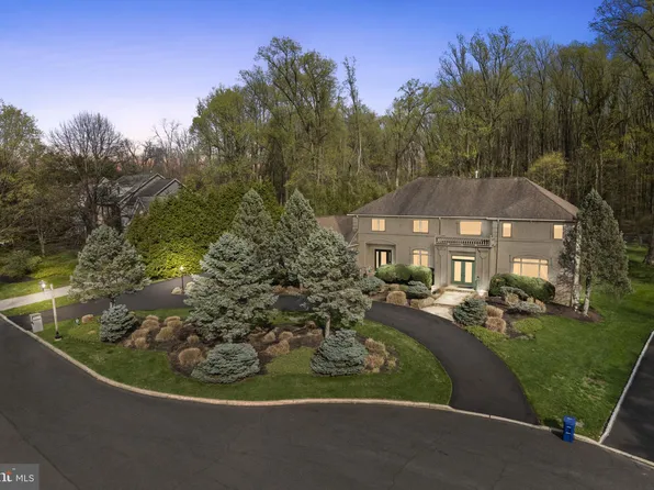 537 Pondview Rd, Jenkintown, PA 19046